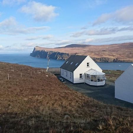 Waterfall View Milovaig Екстериор снимка